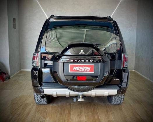 MITSUBISHI PAJERO FULL 3.2 HPE 4X4 16V TURBO INTERCOOLER DIESEL 4P AUTOMÁTICO